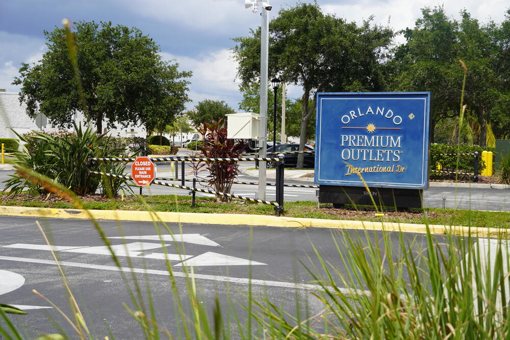 Orlando Premium Outlets storefronts on International Drive