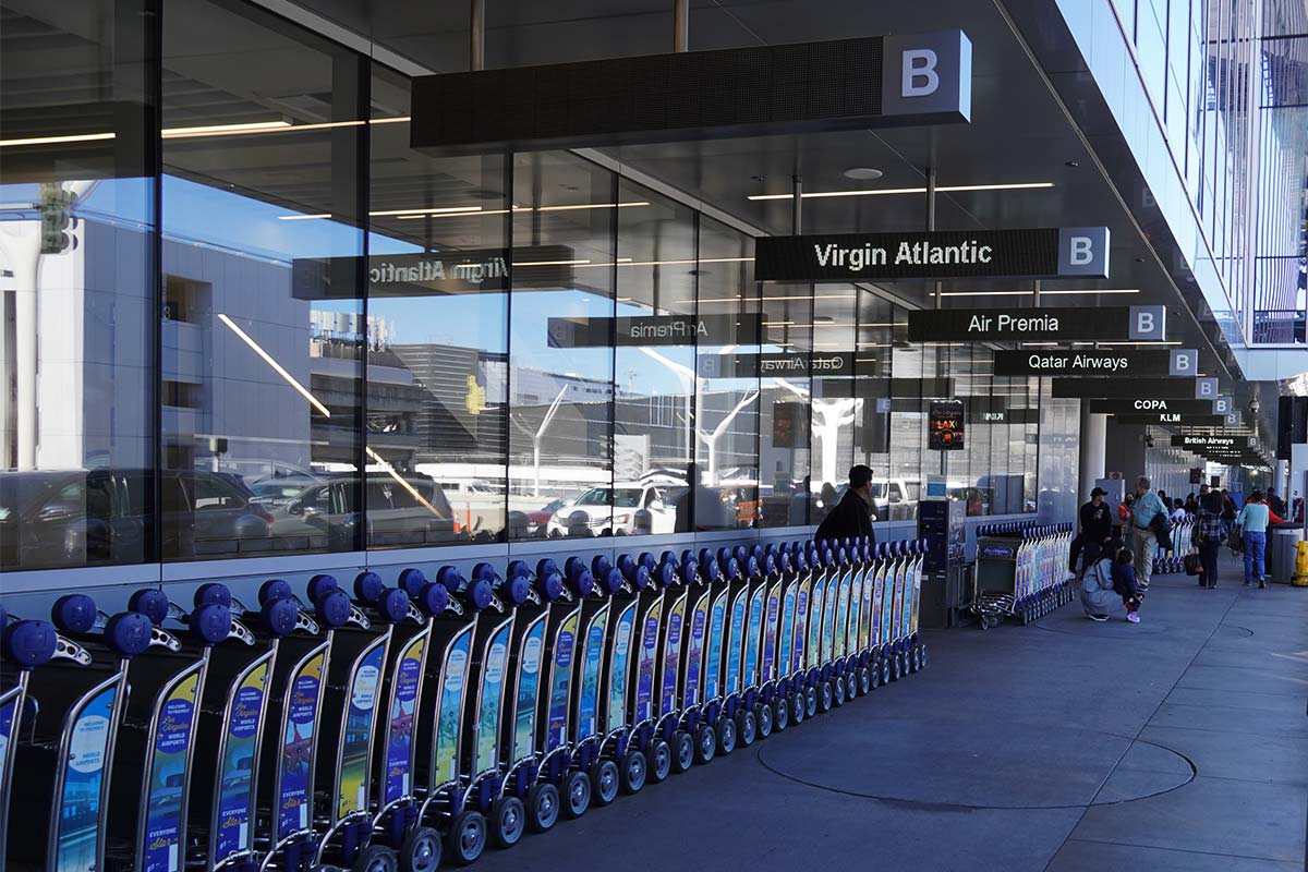 How Early to Arrive at LAX (Domestic & International Flights)