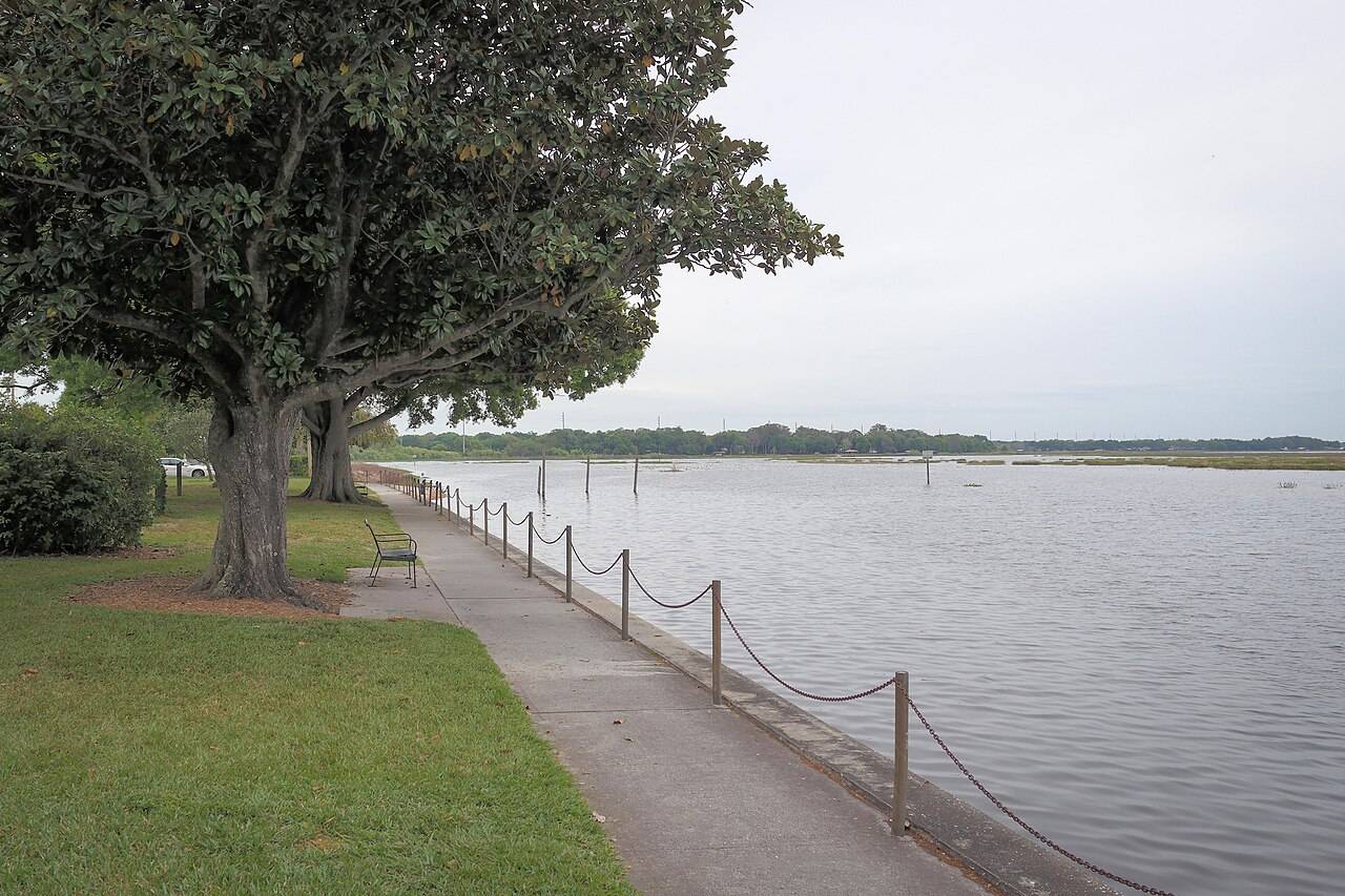 Kissimmee Lakefront Park on Lake Tohopekaliga at sunset, the venue for Kissimmee Monumental 4th of July